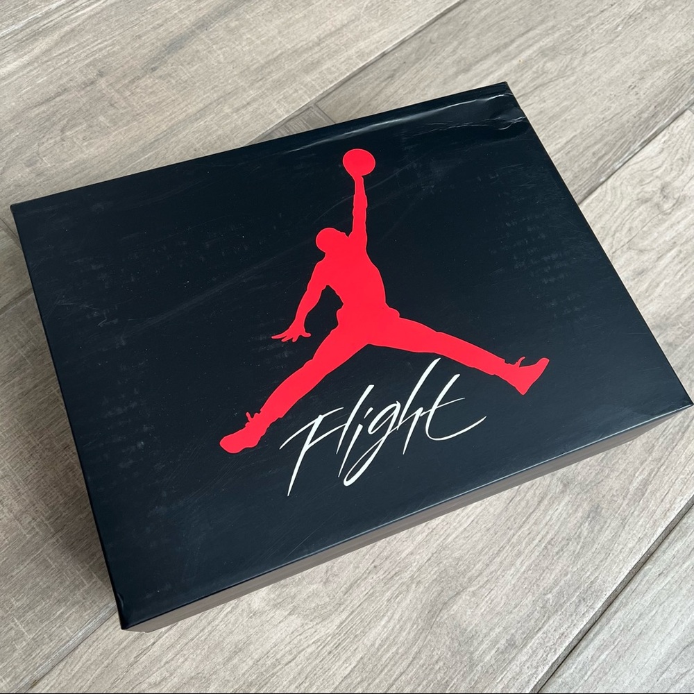 JORDAN 4 RETRO BRED (2019) - Picture 9 of 9